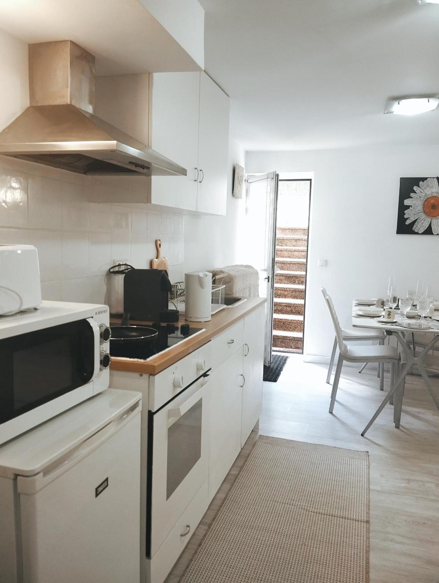 Cool Basement Studio In Hosts House With Private Terrace And Bbq Zizur Mayor Exteriér fotografie