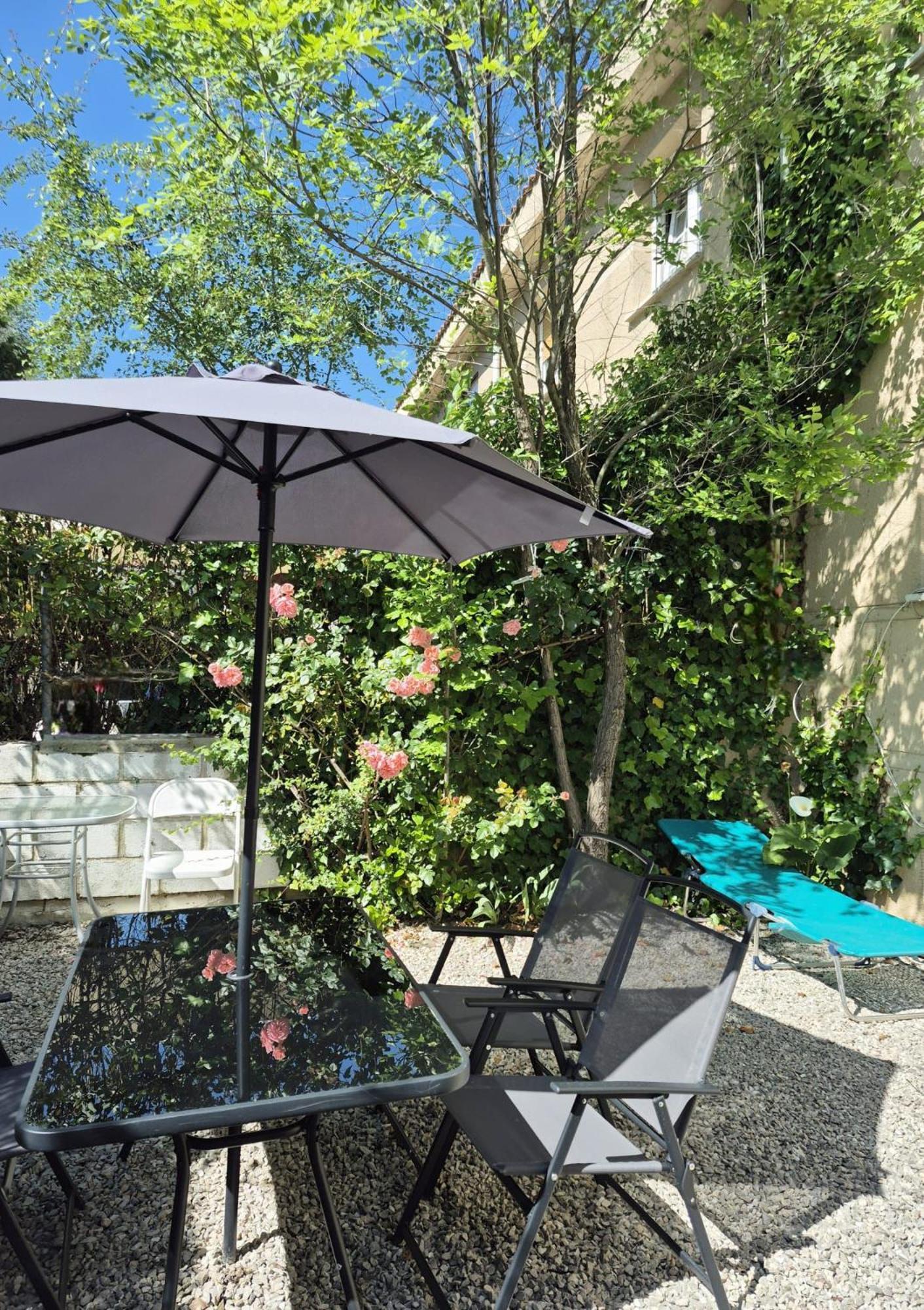 Cool Basement Studio In Hosts House With Private Terrace And Bbq Zizur Mayor Exteriér fotografie